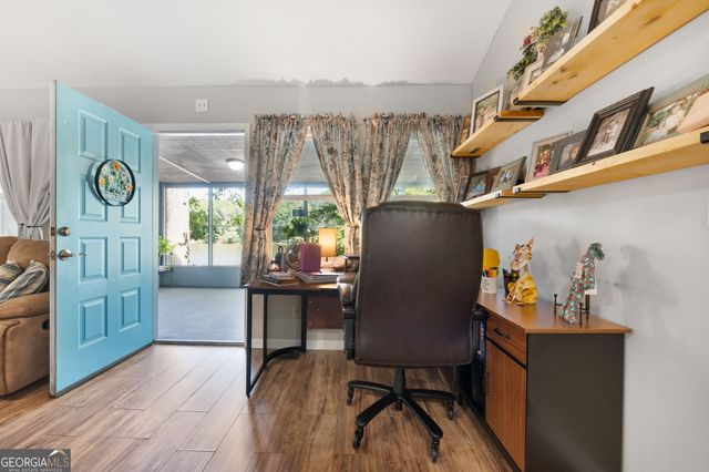 196 Horseshoe Bend Road, Jackson, GA 30233