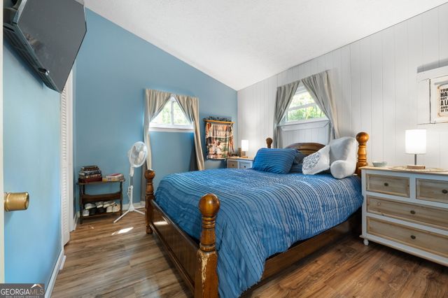 196 Horseshoe Bend Road, Jackson, GA 30233