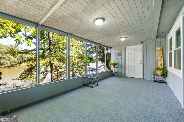 196 Horseshoe Bend Road, Jackson, GA 30233