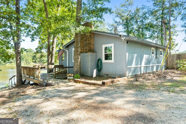 196 Horseshoe Bend Road, Jackson, GA 30233