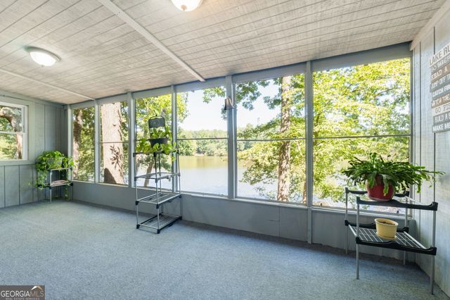 196 Horseshoe Bend Road, Jackson, GA 30233