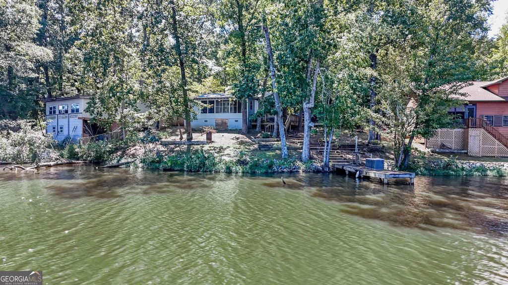 196 Horseshoe Bend Road, Jackson, GA 30233
