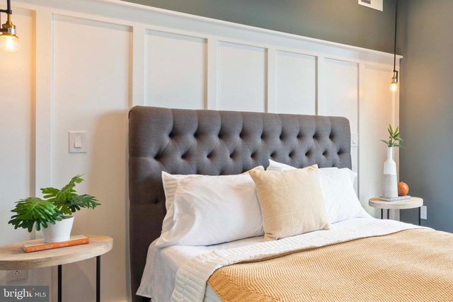 1233 N MYRTLEWOOD ST, Philadelphia, PA 19121