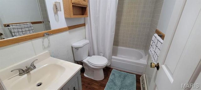 10854 Lake Road, Highland, IL 62249