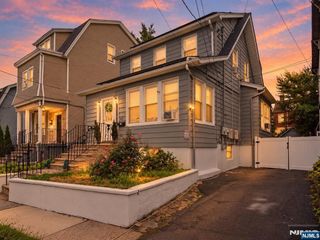 62 Wilson Place, Irvington, NJ 07111