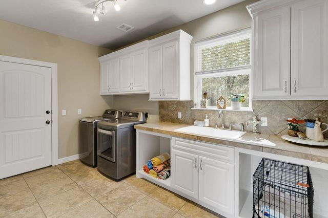 1040 Kings Way, Coldspring, TX 77331