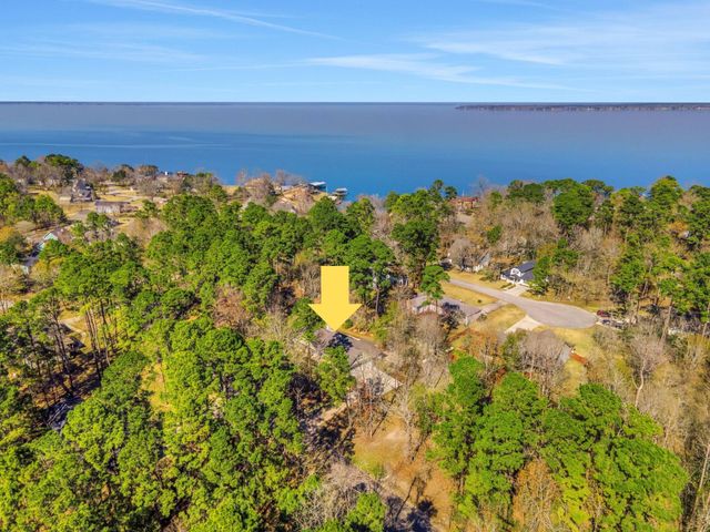 1040 Kings Way, Coldspring, TX 77331