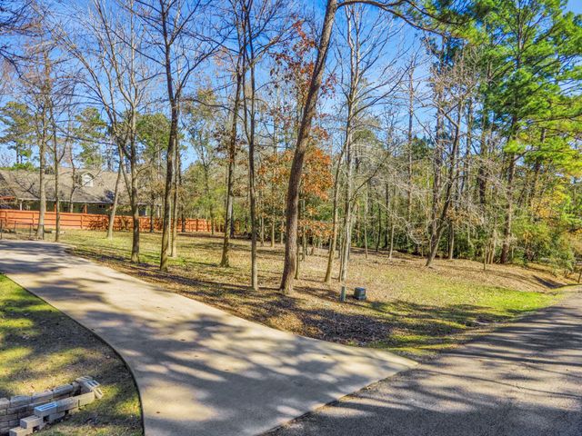 1040 Kings Way, Coldspring, TX 77331