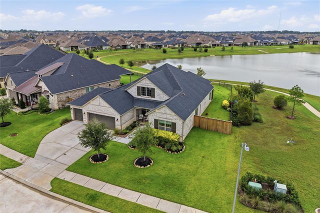 20518 Grazing Foal Lane, Tomball, TX 77377