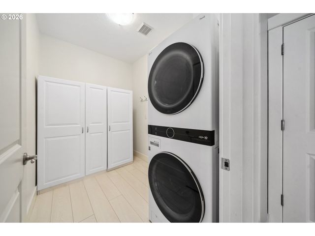 7540 Sw BECKY Ct, Beaverton, OR 97007