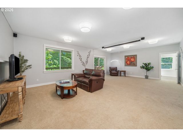 7540 Sw BECKY Ct, Beaverton, OR 97007