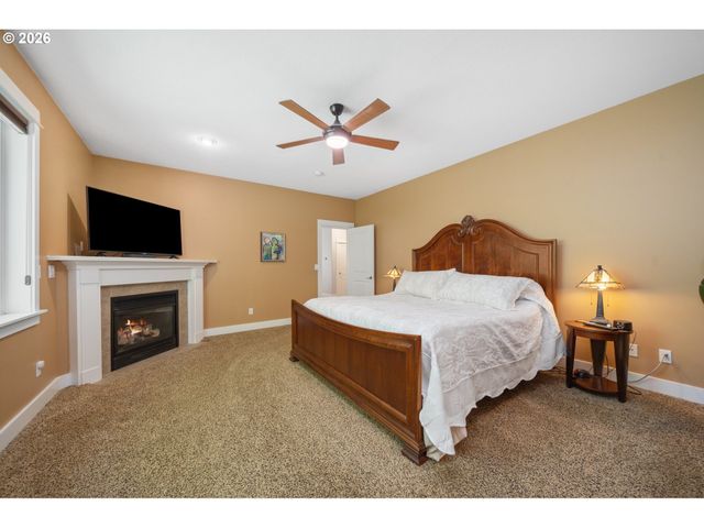 7540 Sw BECKY Ct, Beaverton, OR 97007