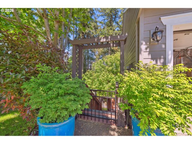 7540 Sw BECKY Ct, Beaverton, OR 97007