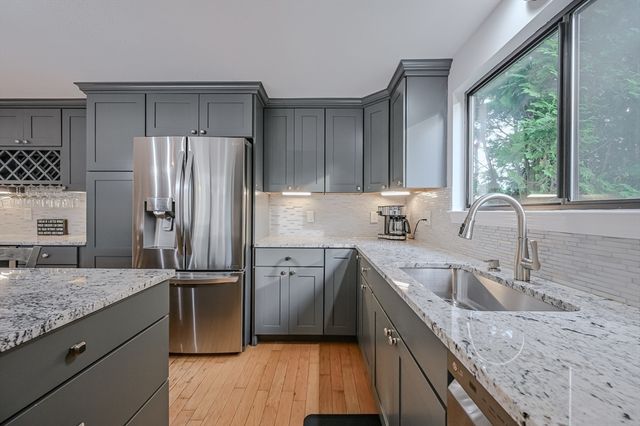 9 Country Club Ln A, Milford, MA 01757