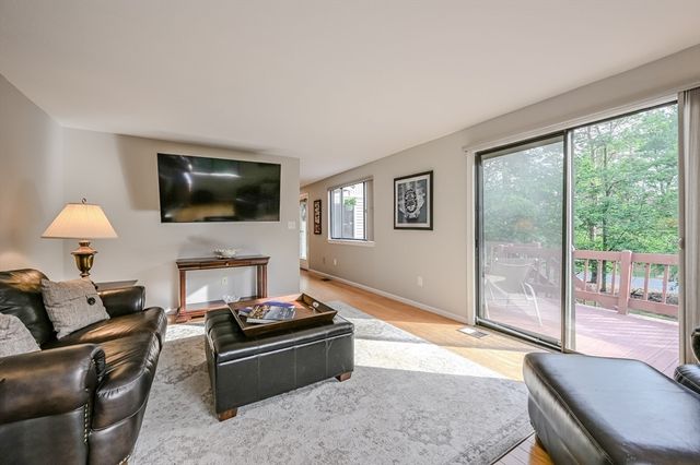 9 Country Club Ln A, Milford, MA 01757