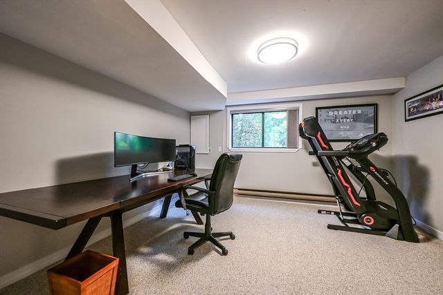 9 Country Club Ln A, Milford, MA 01757