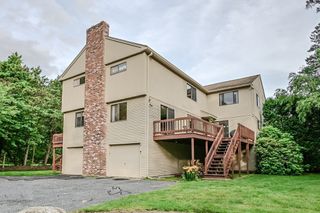 9 Country Club Ln A, Milford, MA 01757