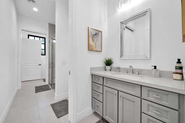 4819 N 68th Place, Scottsdale, AZ 85251