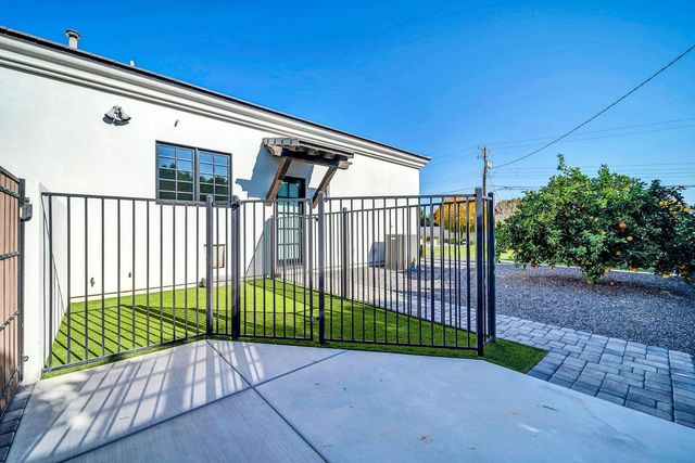 4819 N 68th Place, Scottsdale, AZ 85251