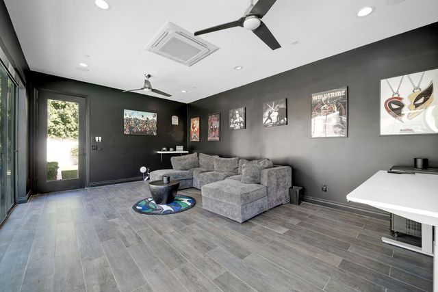 4819 N 68th Place, Scottsdale, AZ 85251