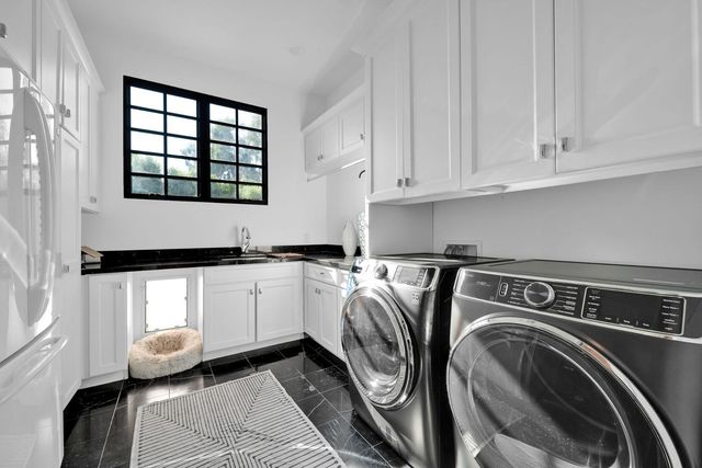 4819 N 68th Place, Scottsdale, AZ 85251