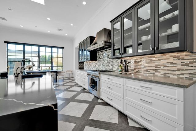 4819 N 68th Place, Scottsdale, AZ 85251