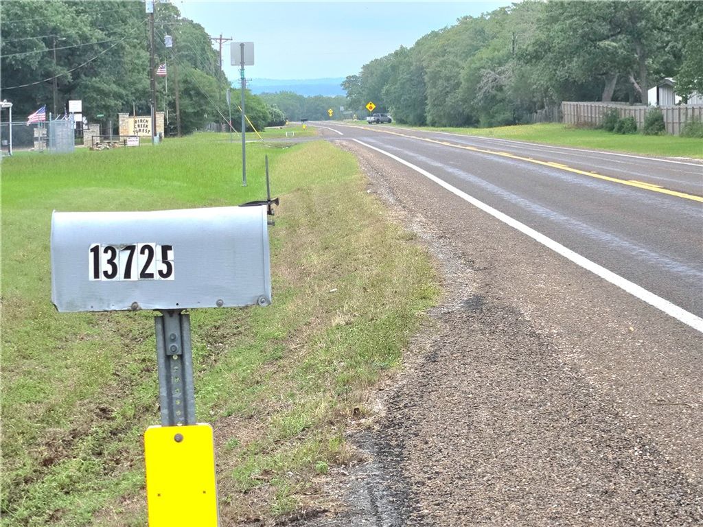 13725 Park Road 57, Somerville, TX 77879 — exterior
