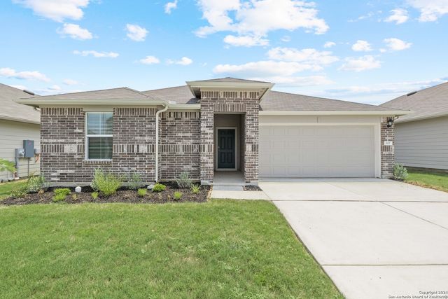 812 Bahia Pl, Seguin, TX 78155