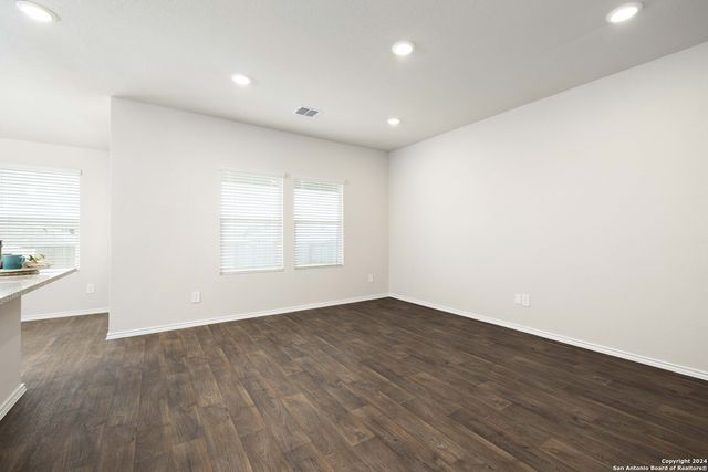 812 Bahia Pl, Seguin, TX 78155