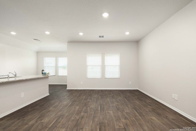 812 Bahia Pl, Seguin, TX 78155