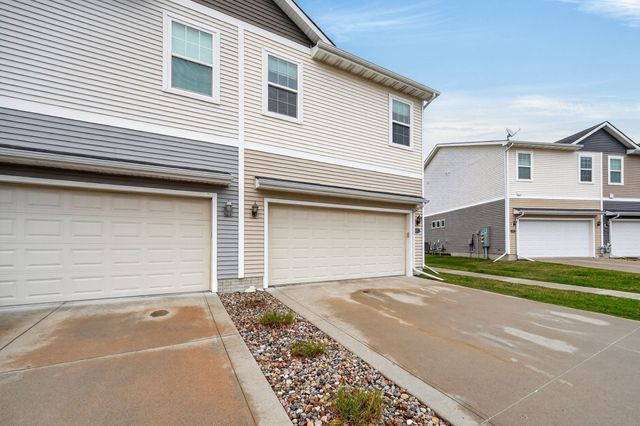 5871 Marble Circle, Johnston, IA 50131