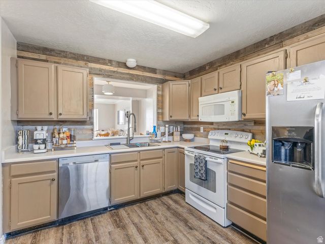 819 S CANYON RD, Payson, UT 84651