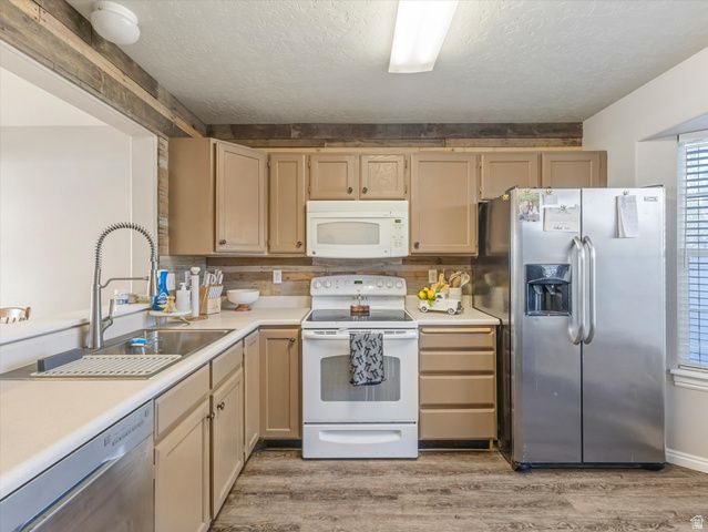 819 S CANYON RD, Payson, UT 84651