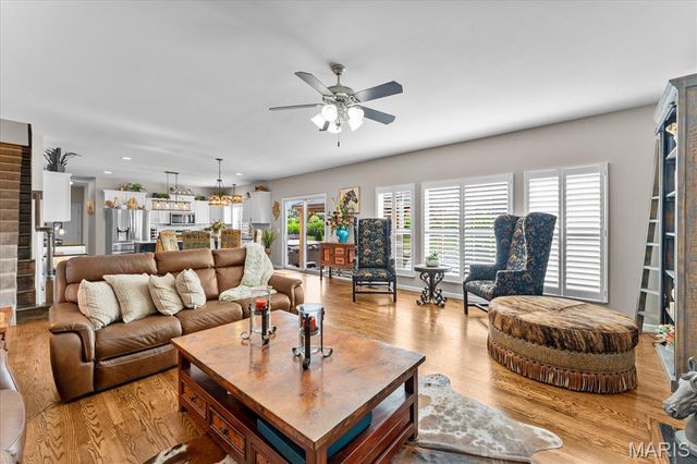 3407 Whistling Cove, Swansea, IL 62226