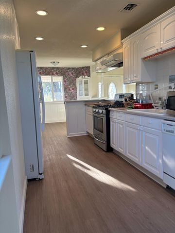 3027 W Wise Rd, Lincoln, CA 95648