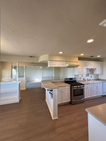 3027 W Wise Rd, Lincoln, CA 95648