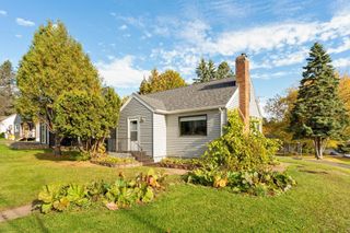 2402 Piedmont Avenue, Duluth, MN 55811