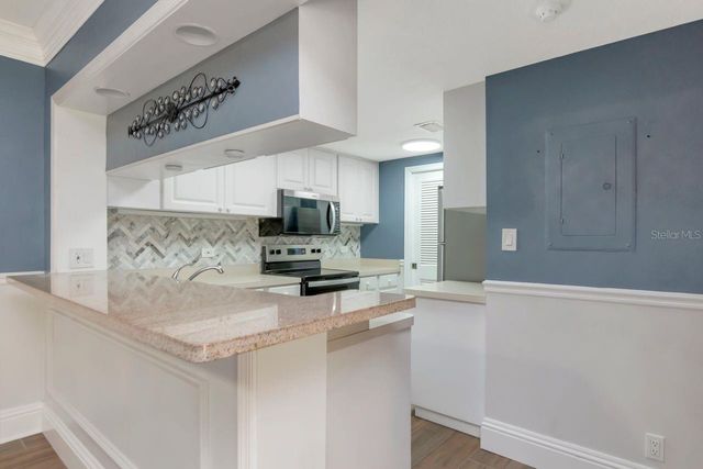 36750 US HIGHWAY 19 N 7-108, Palm Harbor, FL 34683