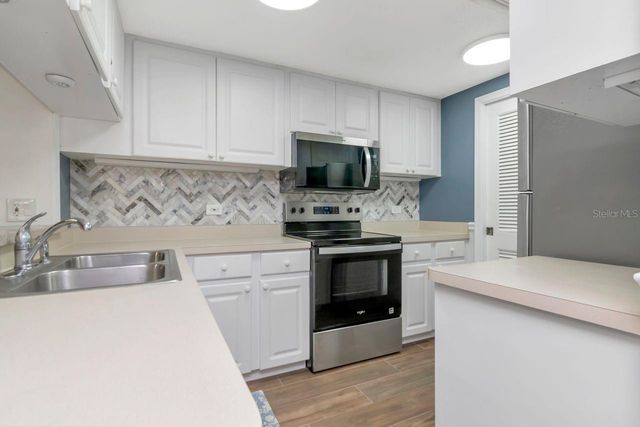 36750 US HIGHWAY 19 N 7-108, Palm Harbor, FL 34683