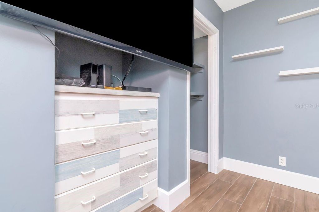 Image 15 of property listing at 36750 US HIGHWAY 19 N 7-108, Palm Harbor, FL 34683