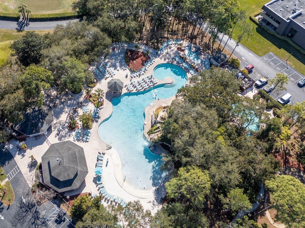 Image 16 of property listing at 36750 US HIGHWAY 19 N 7-108, Palm Harbor, FL 34683