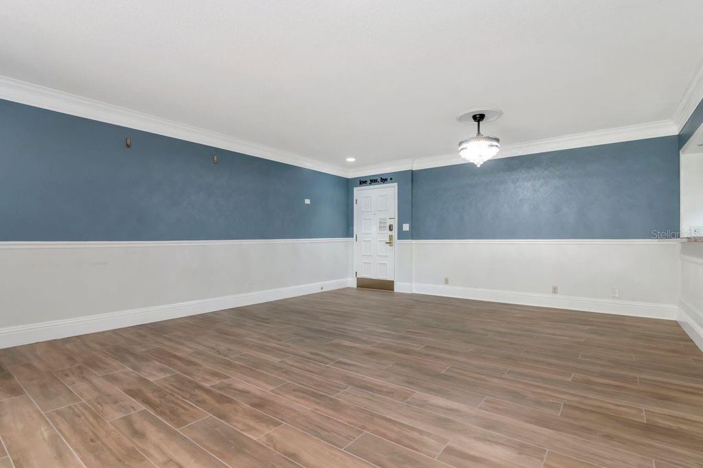 Image 32 of property listing at 36750 US HIGHWAY 19 N 7-108, Palm Harbor, FL 34683