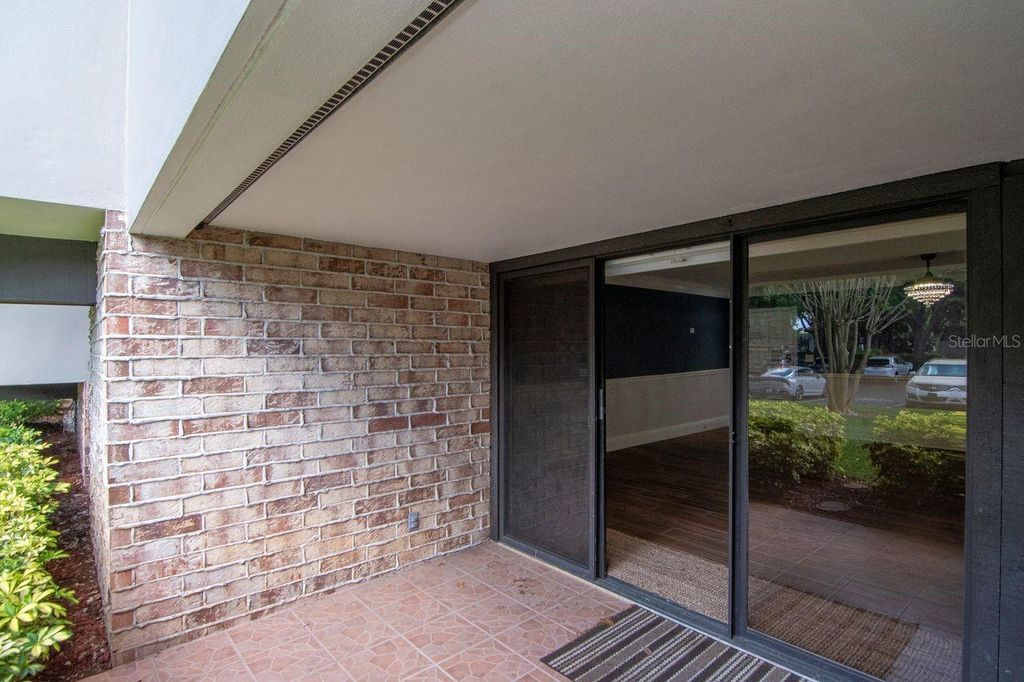 Image 35 of property listing at 36750 US HIGHWAY 19 N 7-108, Palm Harbor, FL 34683