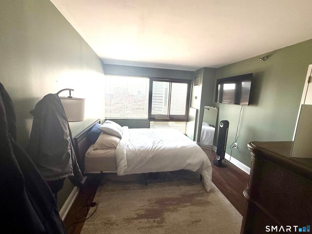 127 Greyrock Place 1207, Stamford, CT 06901