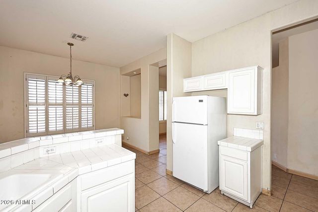 3371 W VIA DEL SOL Drive, Phoenix, AZ 85027