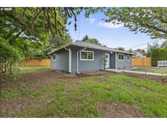 8923 Se CLINTON St, Portland, OR 97266