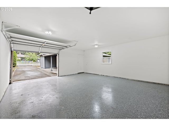 8923 Se CLINTON St, Portland, OR 97266