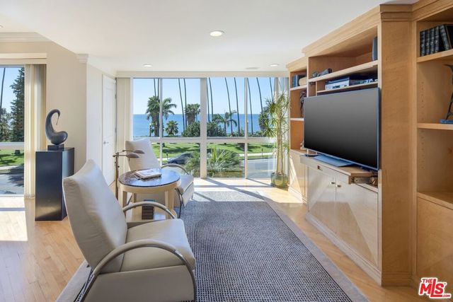 515 Ocean Avenue 402N, Santa Monica, CA 90402