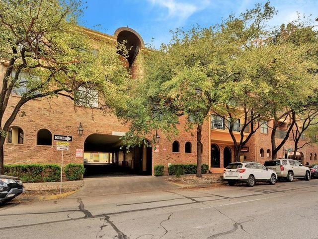 1908 San Antonio ST 212, Austin, TX 78705