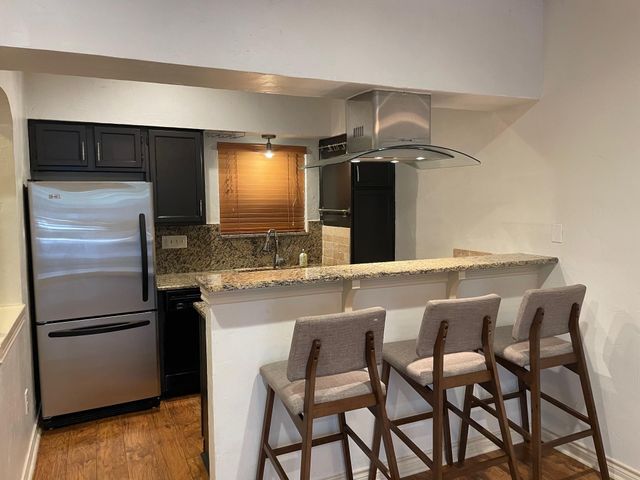 1908 San Antonio ST 212, Austin, TX 78705